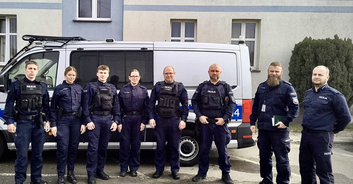 policja mlodzi adepci